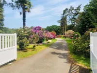 Villa with swimming pool and tennis court near Mer Blanche and Golf de Benodet Hotels in Benodet