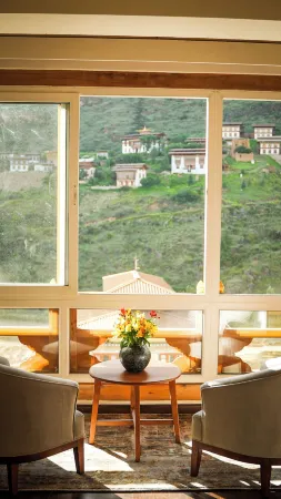 33rd Executive Suites