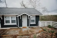 Riverside Retreat at Apt B