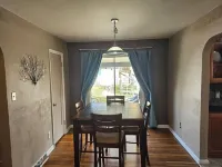 Quintessential Colorado 2-bedroom house with WiFi and Swampcooler in Englewood