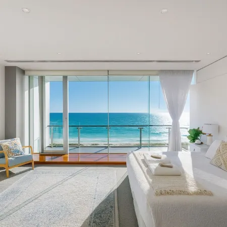 Henley Beachfront Luxury Home With Private Pool, Spa And Sauna!