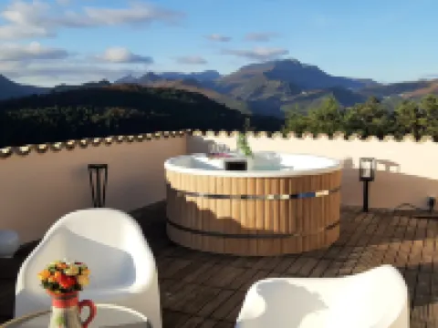 Beautiful Mas with Private Spa and Swimming Pool, in the Heart of Nature in Drôme Provençale