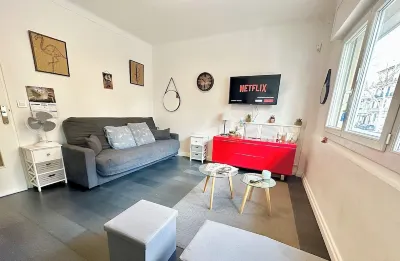 Studio near Palais des Festivals, Forville market Hotels in Carnot