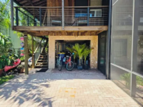 Tropical 2BR Oasis w/ Pool/Kayaks/Bikes/Grill Hotels in Port Salerno