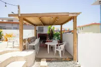 R&V Combate Beach House 1 with Pool