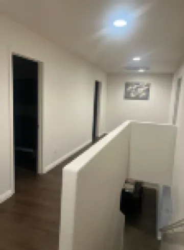 Spacious 4-bedroom house in fabulous Lake Elsinore with AC, WiFi