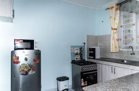 Executive suite with hot shower,5mins walk from the riad