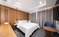RAMPART HOTEL فنادق في هونغسيونغ-غون