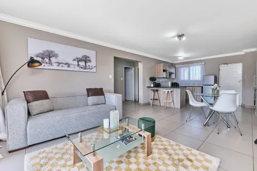 Luxury & Secure apartment - Fourways Hotels in Chartwell