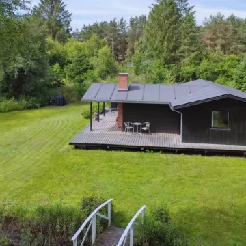 "Skjold" - 600m from the Sea