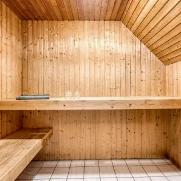 "Aagot" - 1.7km from the sea