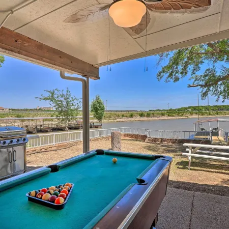 Private Dock - Waterfront Lake Brownwood Gem!
