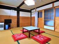 Hanasaku Onsen Yoshiyaso Hotels in Katashina