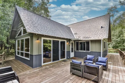 Secluded 3 Story Lake Front Home with large deck, private pier, C/A & More!