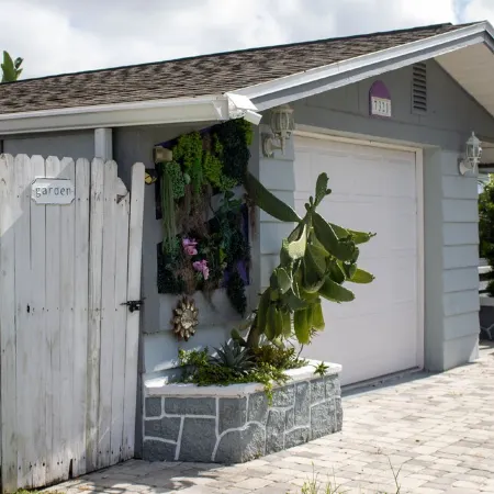 Dog Friendly - Port Richey Villa w/ Salt-Water Pool !