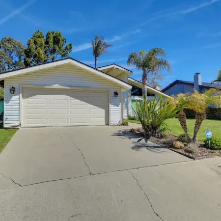 Lakefront Grover Beach Home ~ Walk to Ocean!