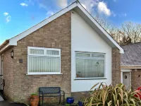 Bungalow in Dyffryn Ardudwy near Blue Flag Beach Hotels in Dyffryn Ardudwy
