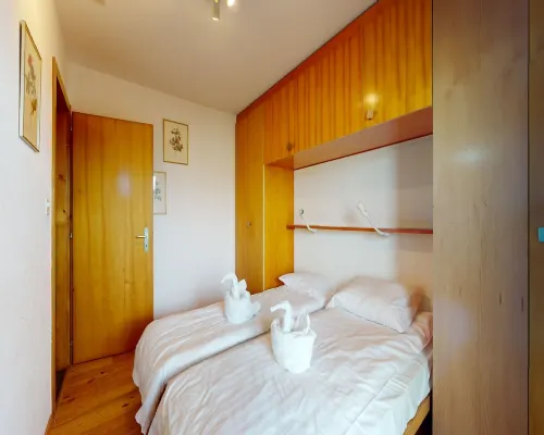 Apartment with front balcony Hotels in Nendaz