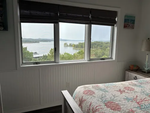 NO STAIRS!  AMAZING LAKE VIEW!  Just two miles from Silver Dollar City!