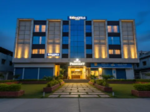 FabHotel Prime President Hotels near Taj Mahal Palace