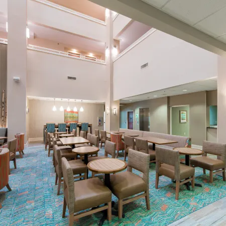Holiday Inn & Suites LAKE CITY by IHG