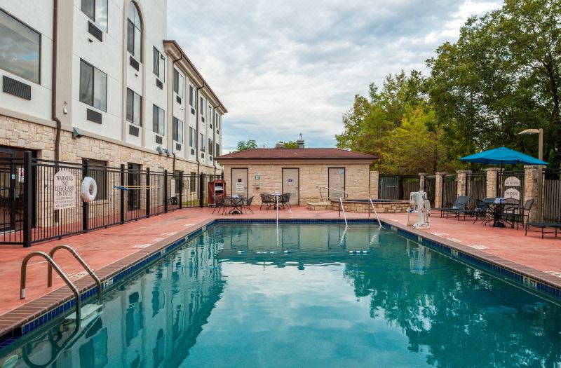 Holiday Inn Express & Suites Austin NW - Lakeline by IHG photo 2