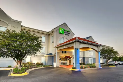 Holiday Inn Express & Suites ORANGEBURG by IHG