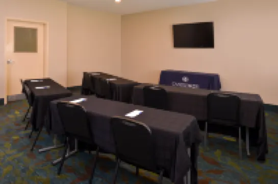 Candlewood Suites Bloomington-Normal by IHG