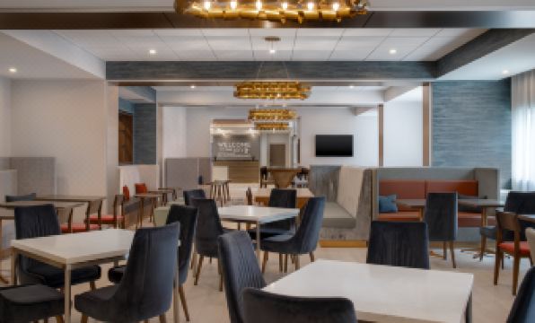 Hampton Inn by Hilton Winnipeg Downtown