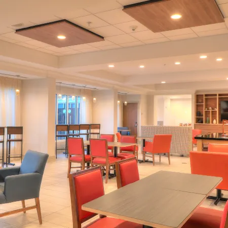 Holiday Inn Express & Suites MOBILE/SARALAND by IHG