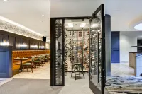 Embassy Suites by Hilton Minneapolis Airport - Breakfast