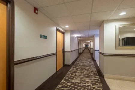 Red Roof Inn & Suites Biloxi - Ocean Springs