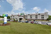 Holiday Inn Express DANVILLE by IHG - ที่มีที่จอดรถ