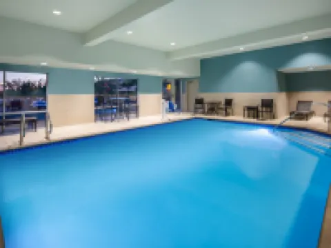 Holiday Inn Express & Suites CHICO by IHG Hotels in Chico