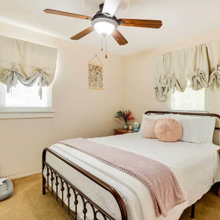 Cottage w/ Furnished Deck: 1 Mi to Dtwn Craig!