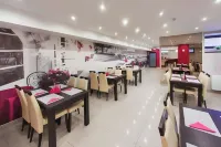 Boutique Hotel's II Rewolucji - servizio colazione