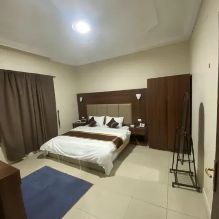 Al Eairy Furnished Apartments Al Baha 2