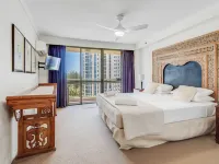 เดอะเมริตันออนเมนบีช โรงแรมในMain Beach