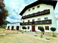 Zur Post Bergen by Rikas Hotels Hotels in Traunstein