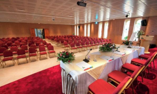 Houda Yasmine Marina & Spa