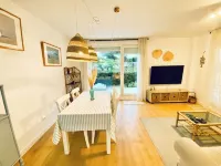 Casa Branca Cantabria: Spacious first floor with garden 500m from the beach | Wifi/Garaje