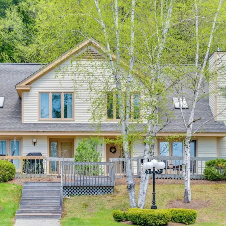 Charming Jackson Mountain Retreat on Golf Course!