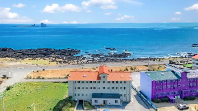 Jeju Badaaehyanggi Pension Hoteles cerca de Monte Songaksan