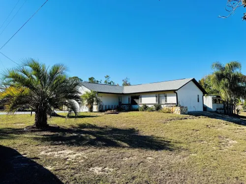 Large Pool • Clean & Comfortable • Fast Wifi • King Beds!