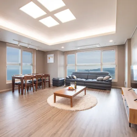 Ulsan (Gangdong) KCC Residence