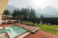 Sayonara Nature & Wellness Hotel - Pools