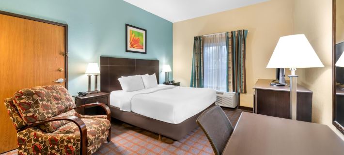 Red Lion Inn & Suites Blue Springs Hotels in Jackson County