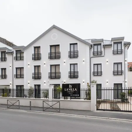 LA VILLA Le Bourget Paris Parc des Expos Отели в г. Ле-Бурже