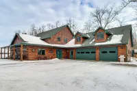 Big Pine Lake Home w/ Dock & Game Room in Aitkin - Wifi