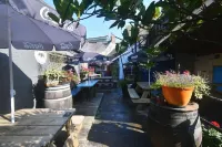 Tenby House - bar